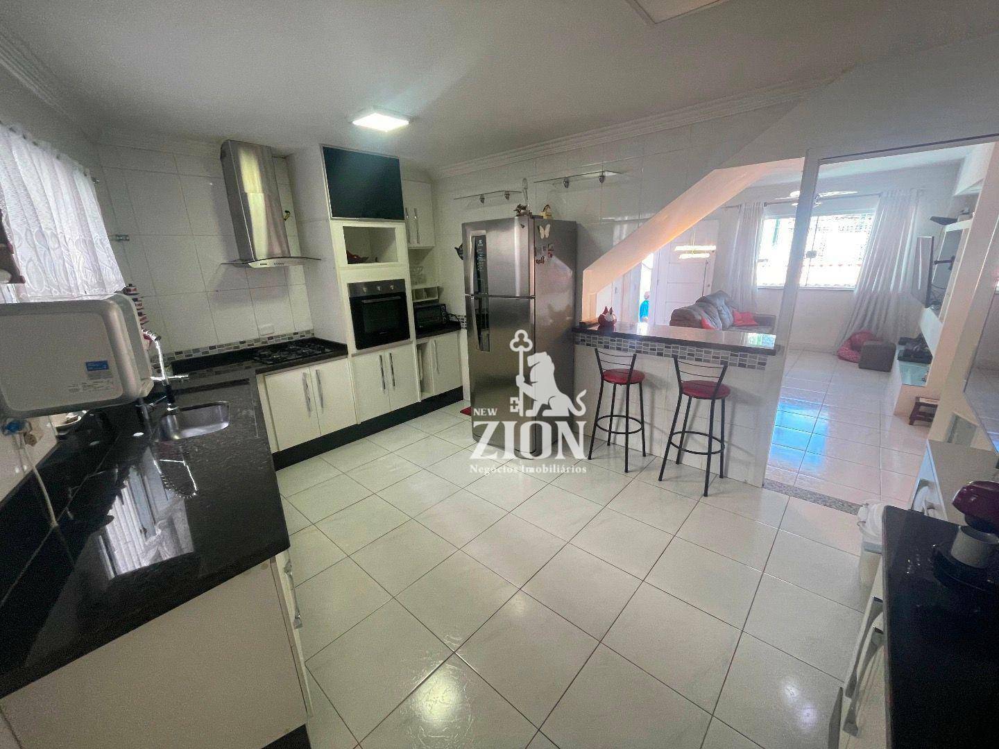 Sobrado à venda com 3 quartos, 140m² - Foto 4