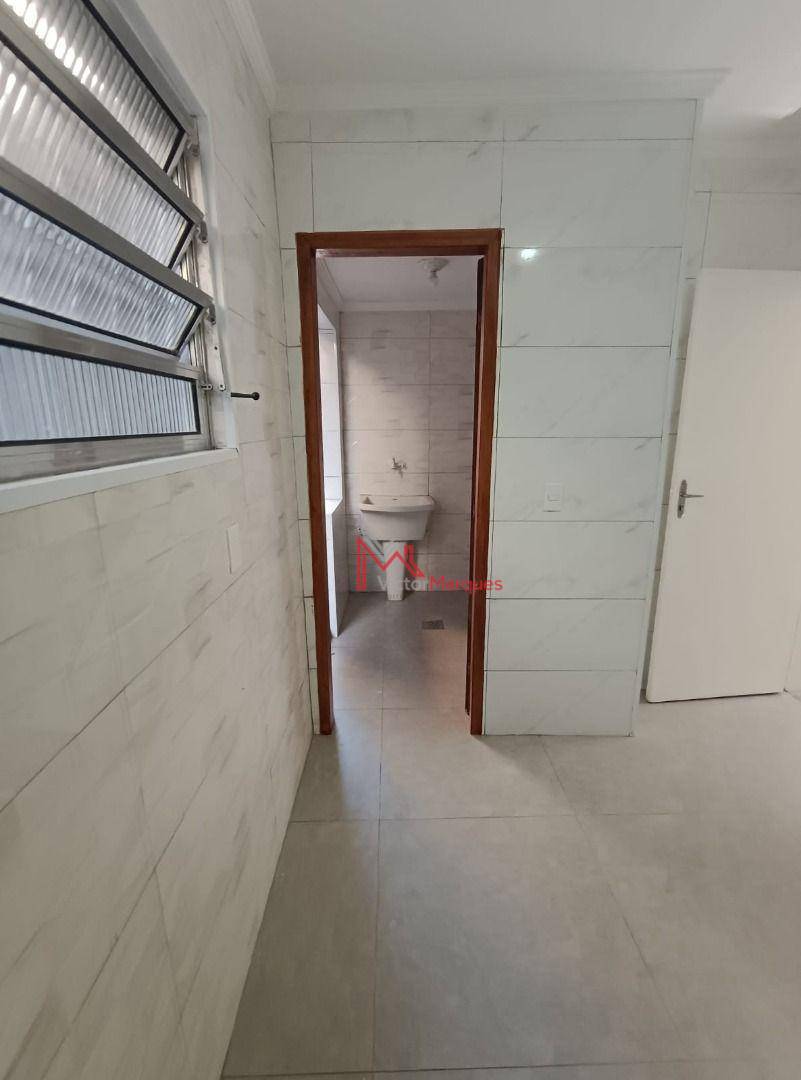 Casa para alugar com 2 quartos, 68m² - Foto 9