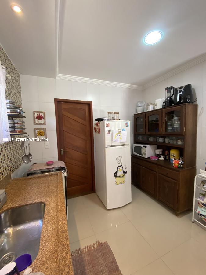 Casa à venda com 3 quartos, 360m² - Foto 5