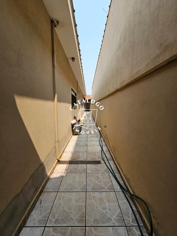 Casa à venda com 2 quartos, 174m² - Foto 11