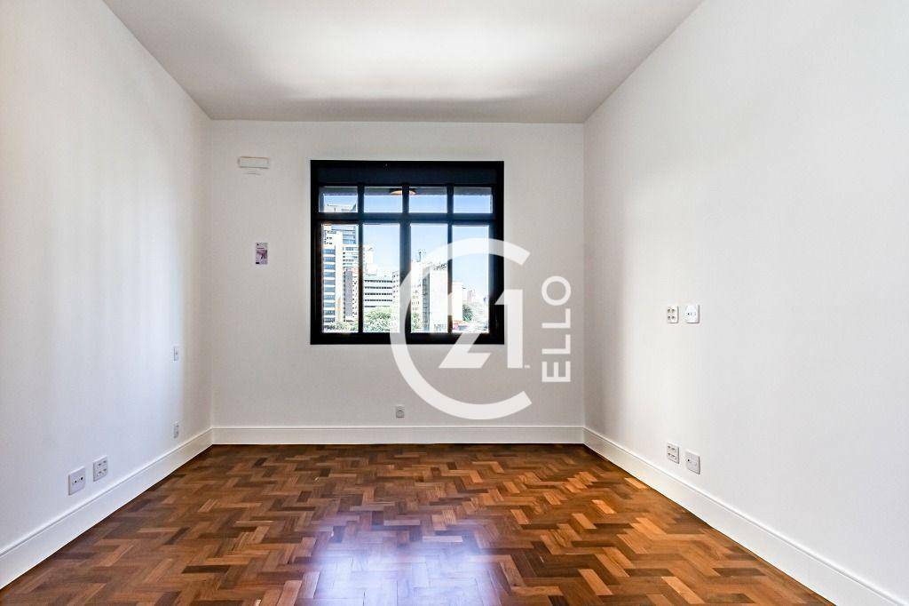 Apartamento à venda com 3 quartos, 212m² - Foto 17