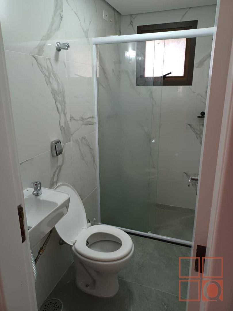 Apartamento para alugar com 4 quartos, 96m² - Foto 13