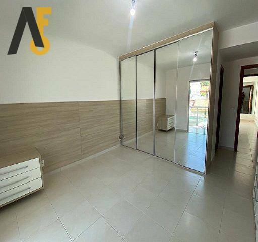 Casa à venda com 2 quartos, 100m² - Foto 4