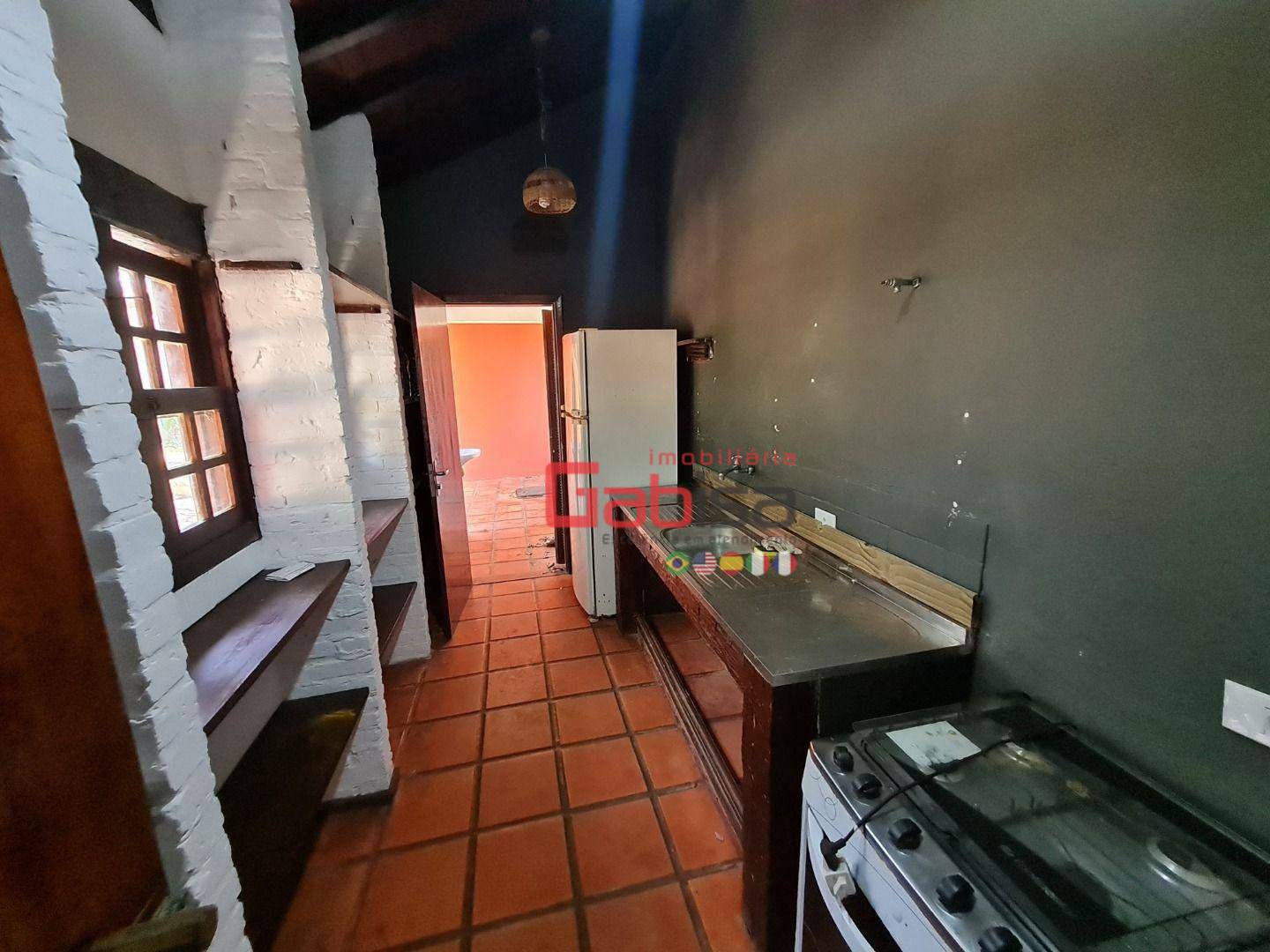 Casa à venda com 4 quartos, 300m² - Foto 17