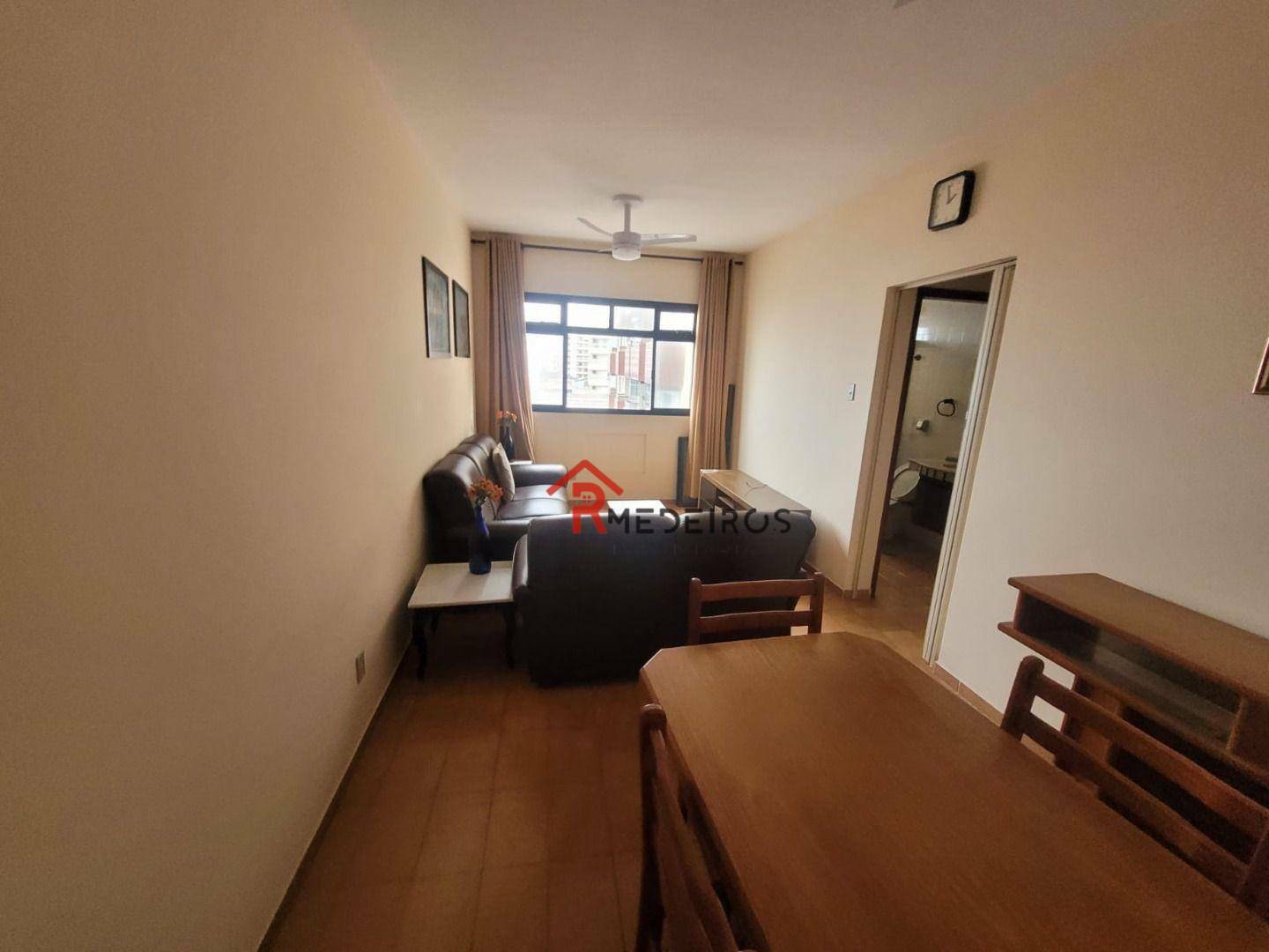 Apartamento à venda com 2 quartos, 65m² - Foto 3