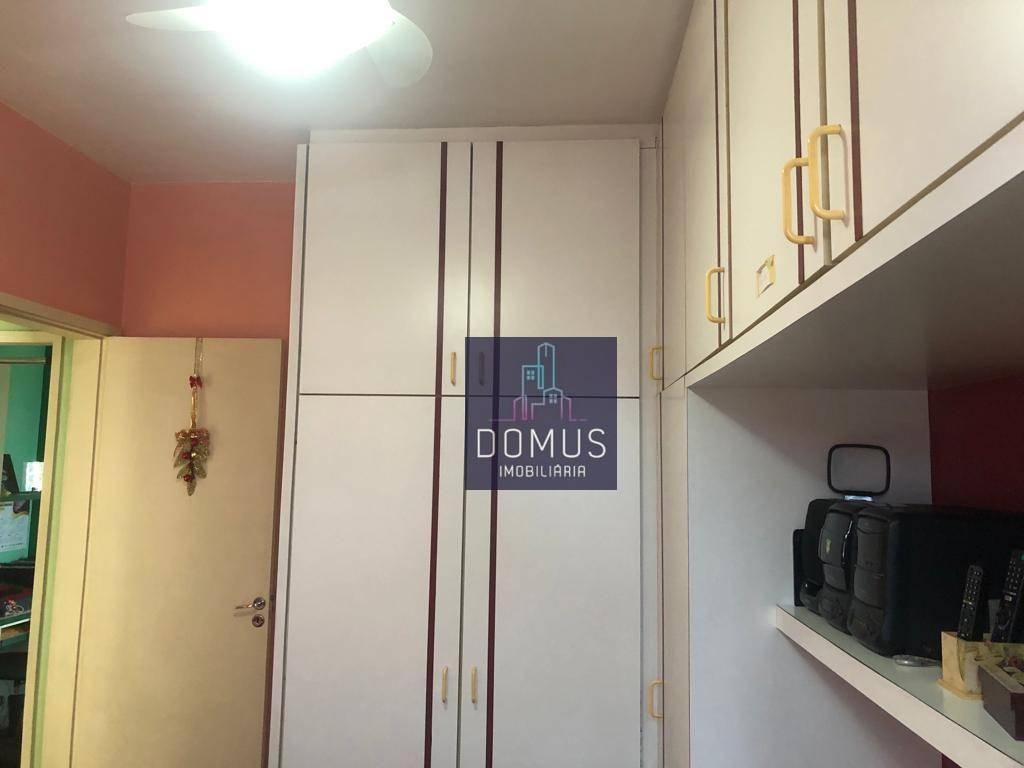 Apartamento à venda com 2 quartos, 76m² - Foto 11