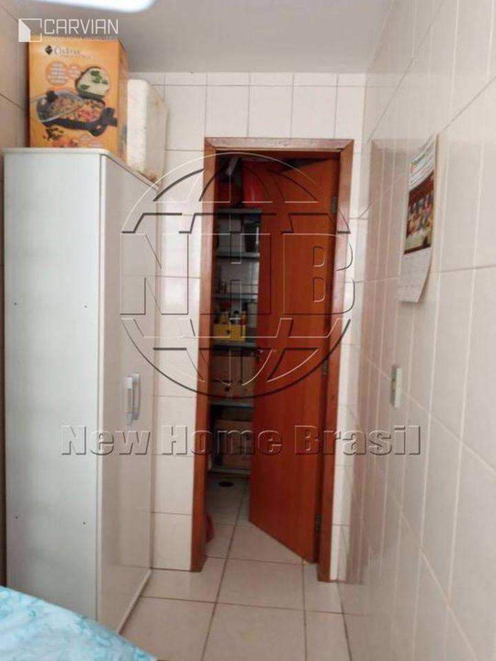 Apartamento à venda com 3 quartos, 119m² - Foto 4