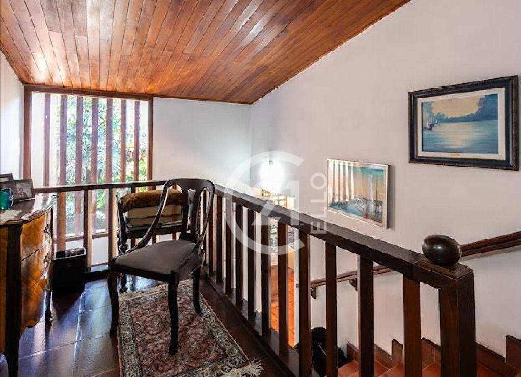 Casa à venda com 3 quartos, 250m² - Foto 18