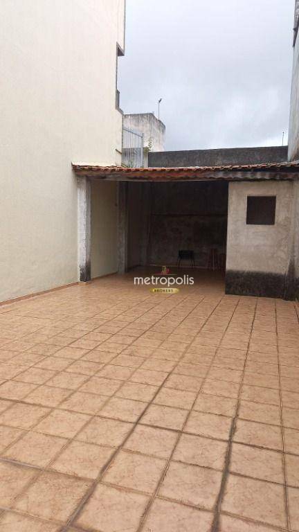 Sobrado à venda com 2 quartos, 233m² - Foto 18