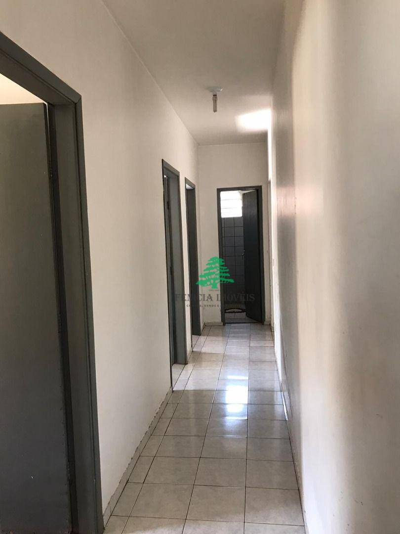 Casa à venda com 4 quartos, 165m² - Foto 4