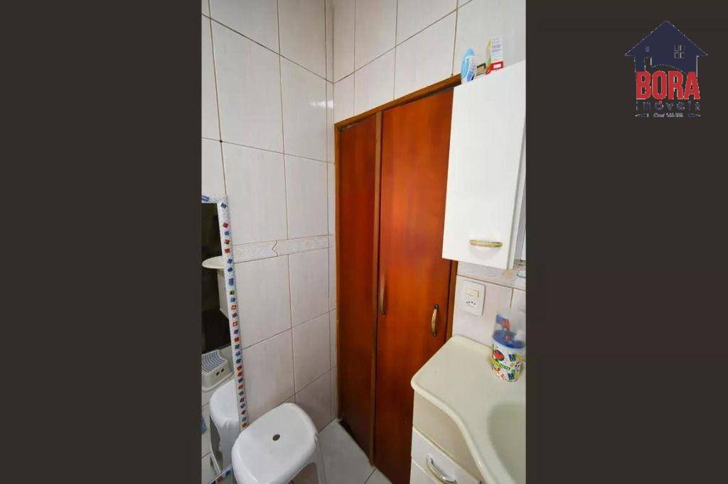 Sobrado à venda com 3 quartos, 200m² - Foto 40