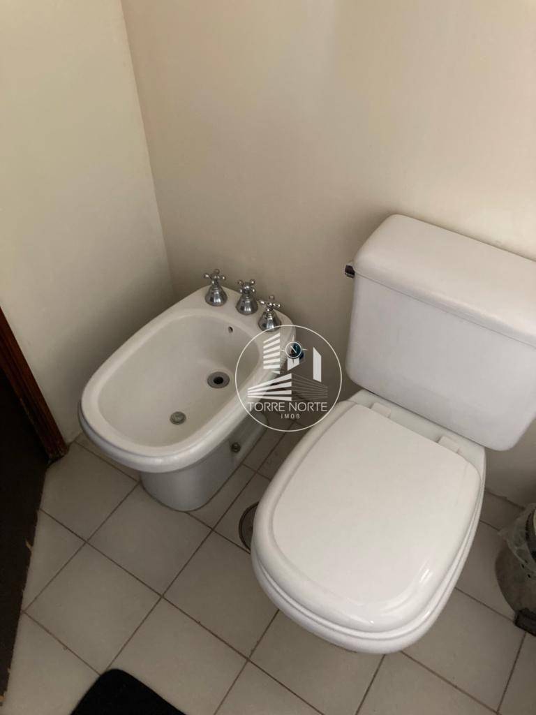 Apartamento à venda com 4 quartos, 194m² - Foto 18