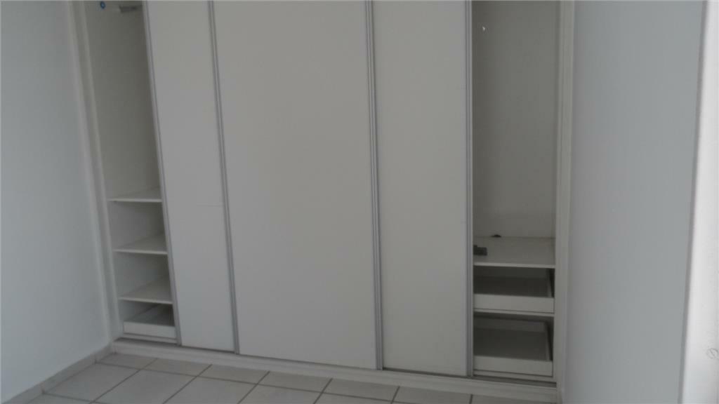 Apartamento para alugar com 2 quartos, 52m² - Foto 8