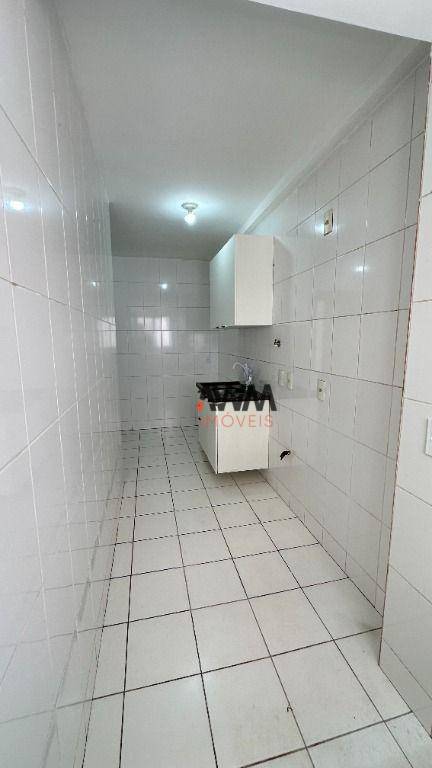 Apartamento para alugar com 3 quartos, 78m² - Foto 17