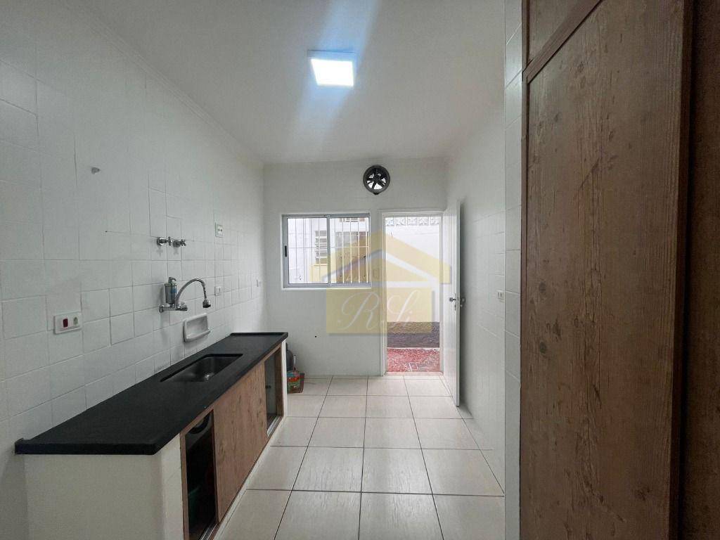 Casa para alugar com 1 quarto, 60m² - Foto 7