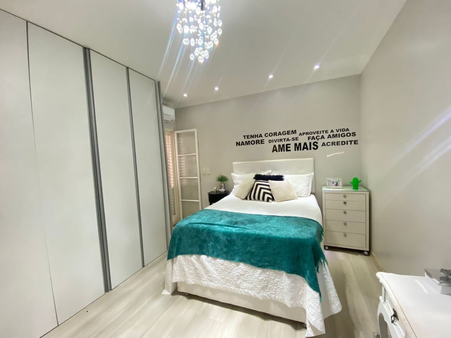 Casa à venda com 4 quartos, 290m² - Foto 11