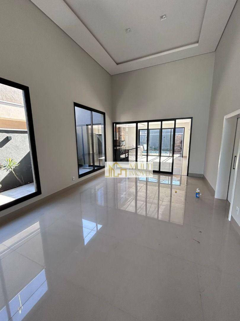 Casa à venda com 3 quartos, 204m² - Foto 3