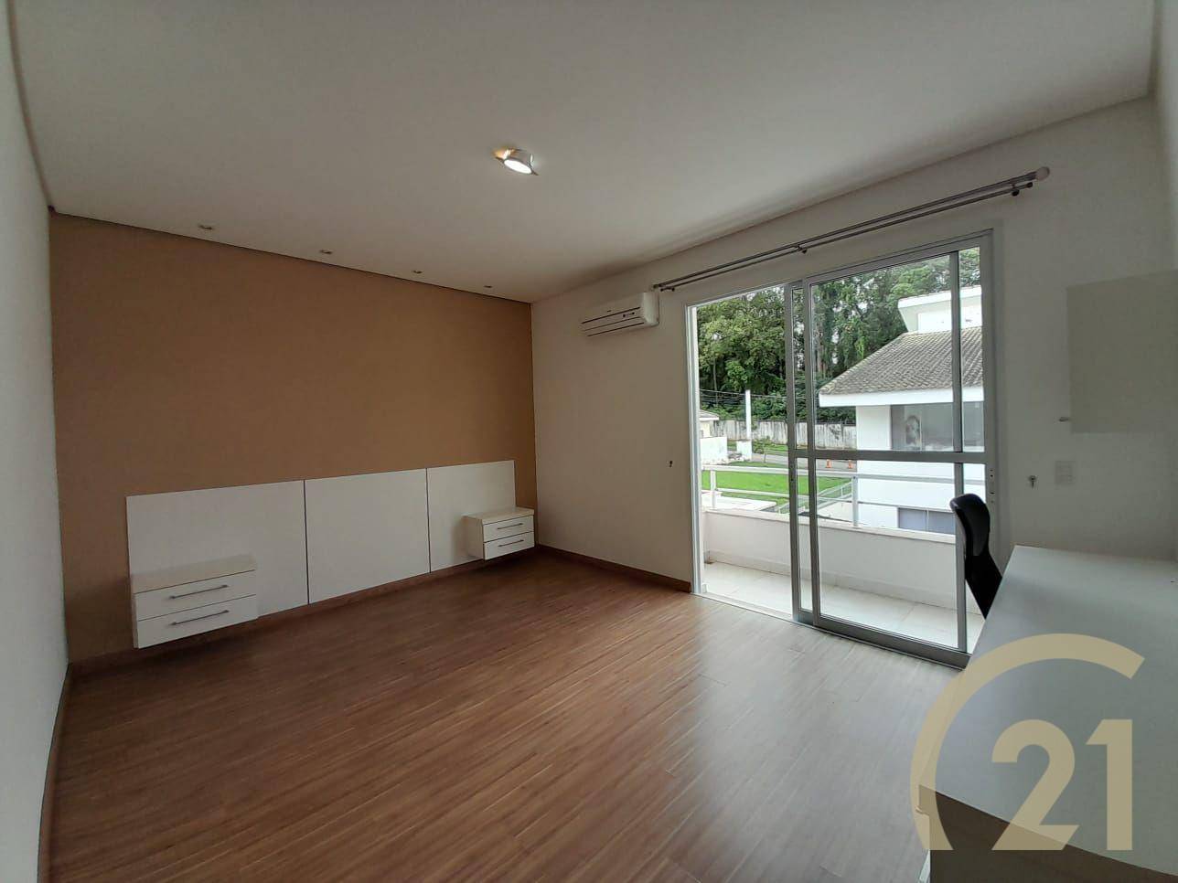 Casa de Condomínio para alugar com 3 quartos, 229m² - Foto 12