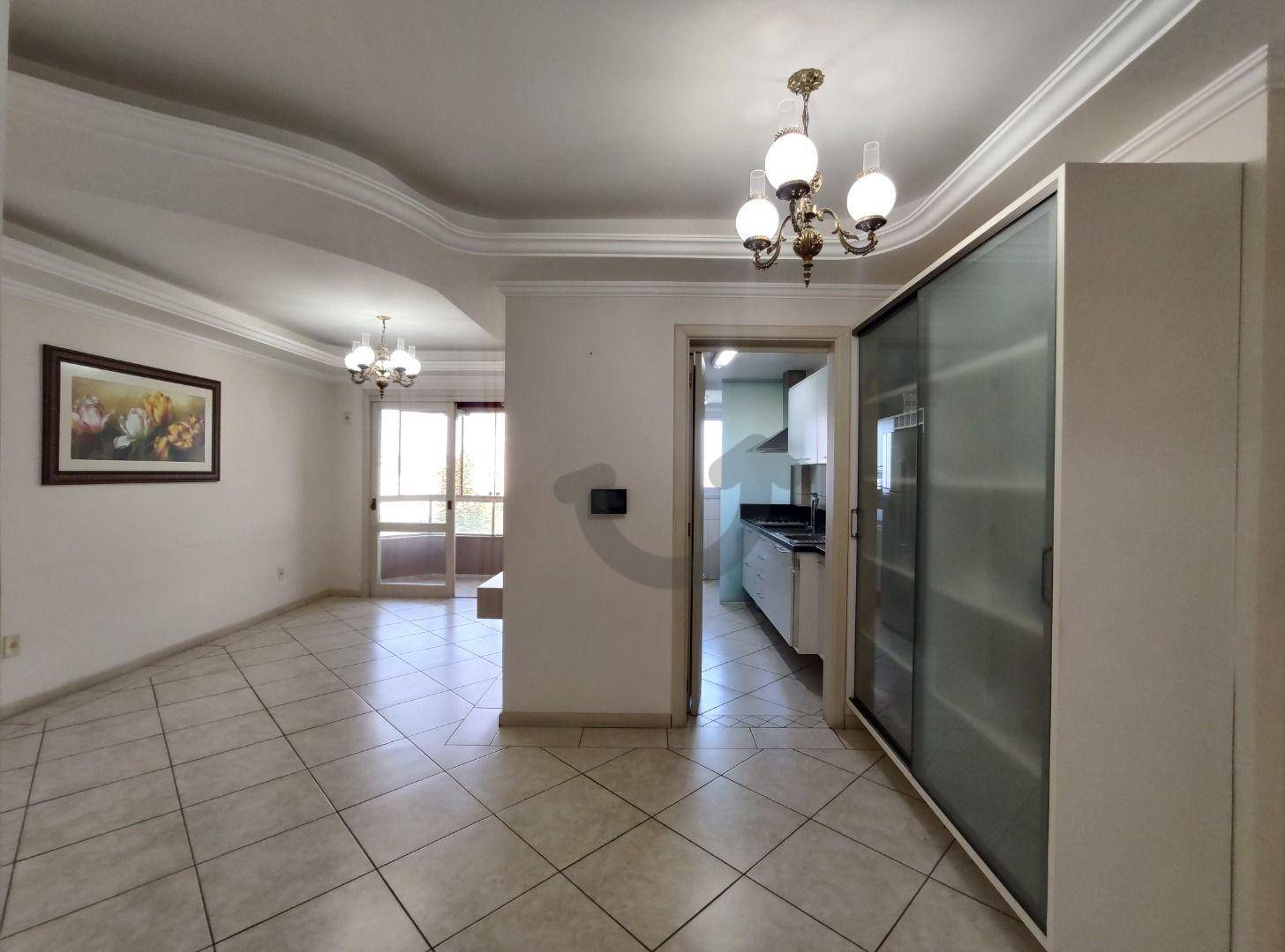 Apartamento à venda com 3 quartos, 117m² - Foto 2