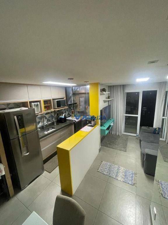 Apartamento à venda com 2 quartos, 55m² - Foto 2