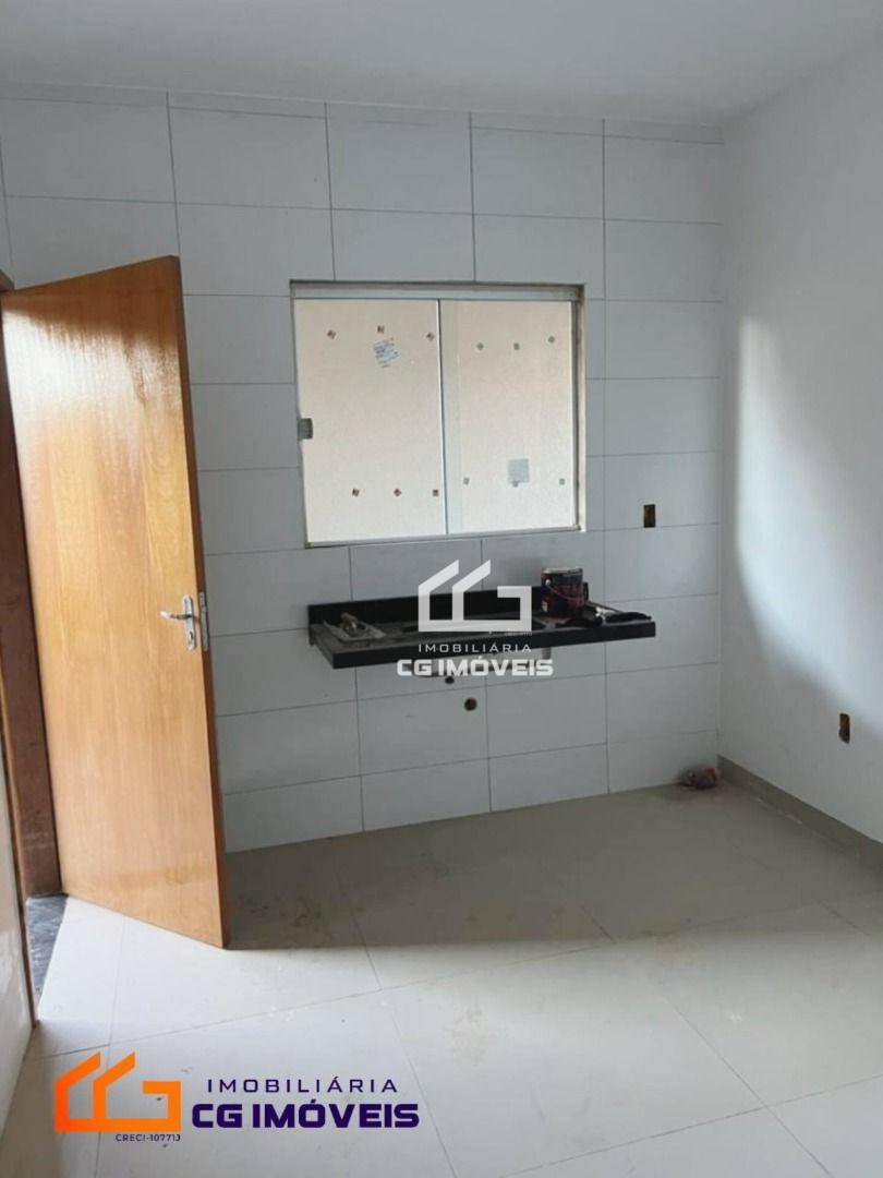 Casa à venda com 2 quartos, 81m² - Foto 4