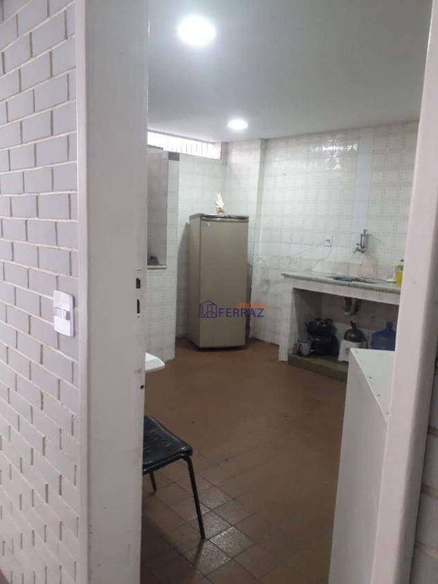 Apartamento à venda com 3 quartos, 147m² - Foto 32