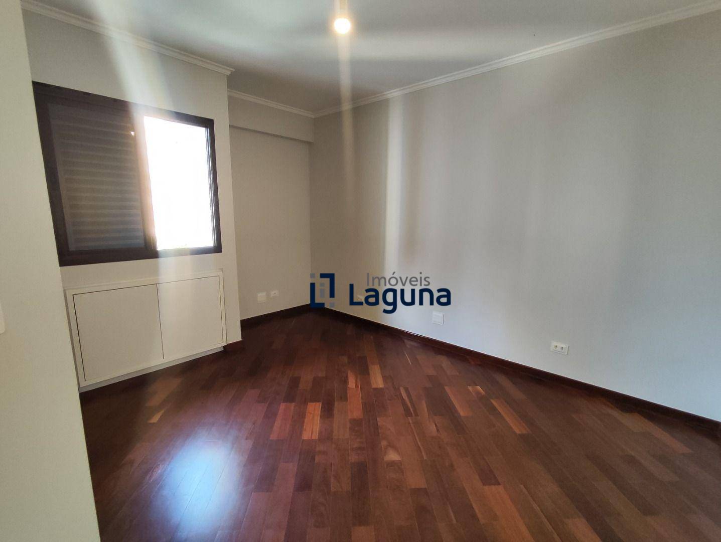 Apartamento à venda e aluguel com 3 quartos, 160m² - Foto 18