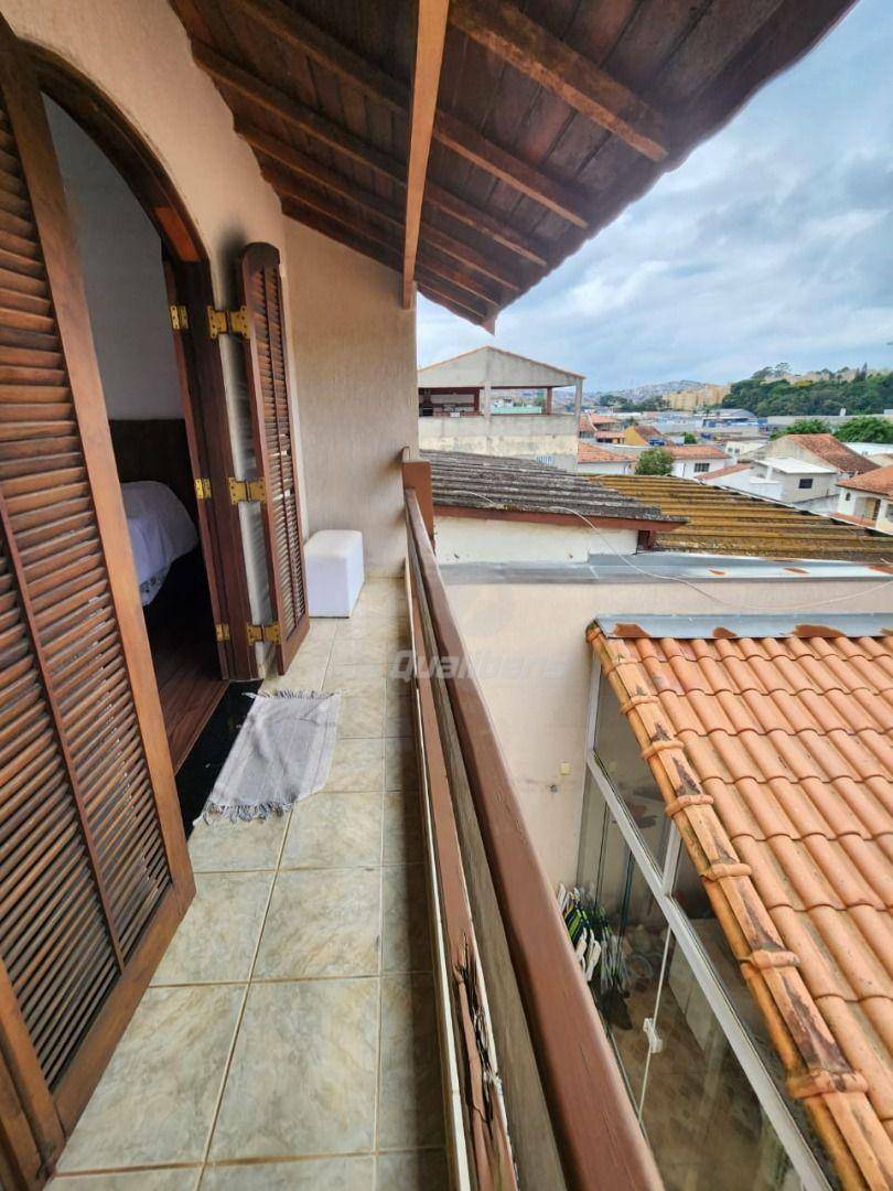 Sobrado à venda com 3 quartos, 270m² - Foto 9