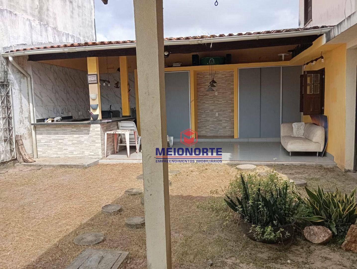 Casa à venda com 4 quartos, 210m² - Foto 3