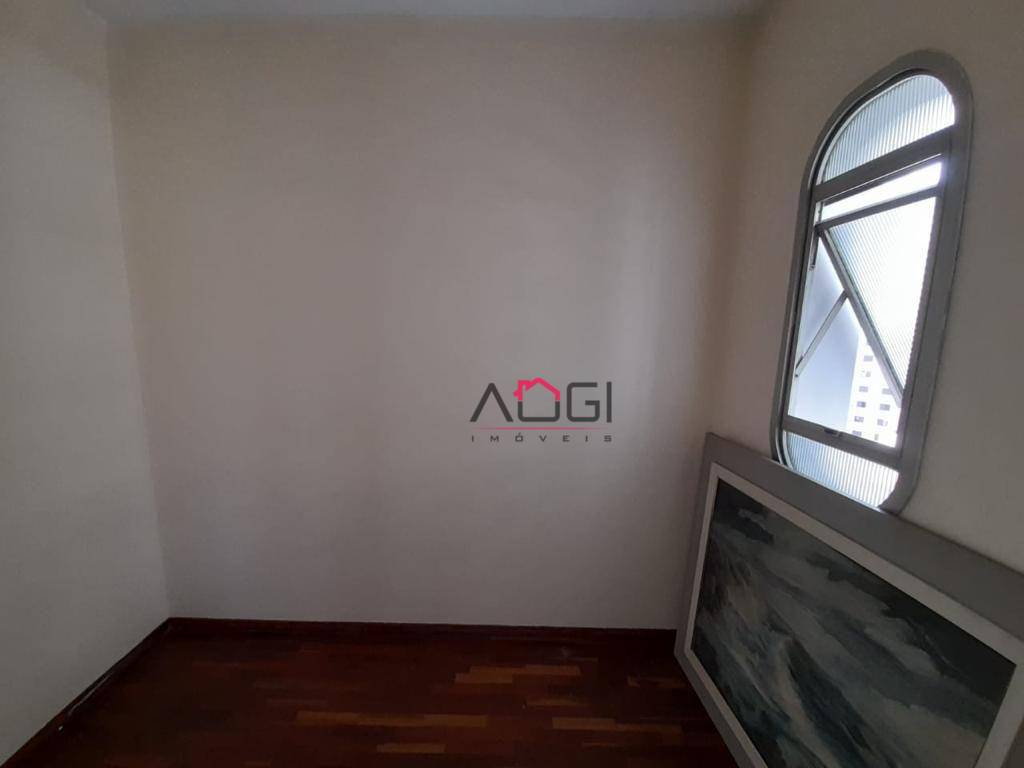 Apartamento para alugar com 3 quartos, 128m² - Foto 19