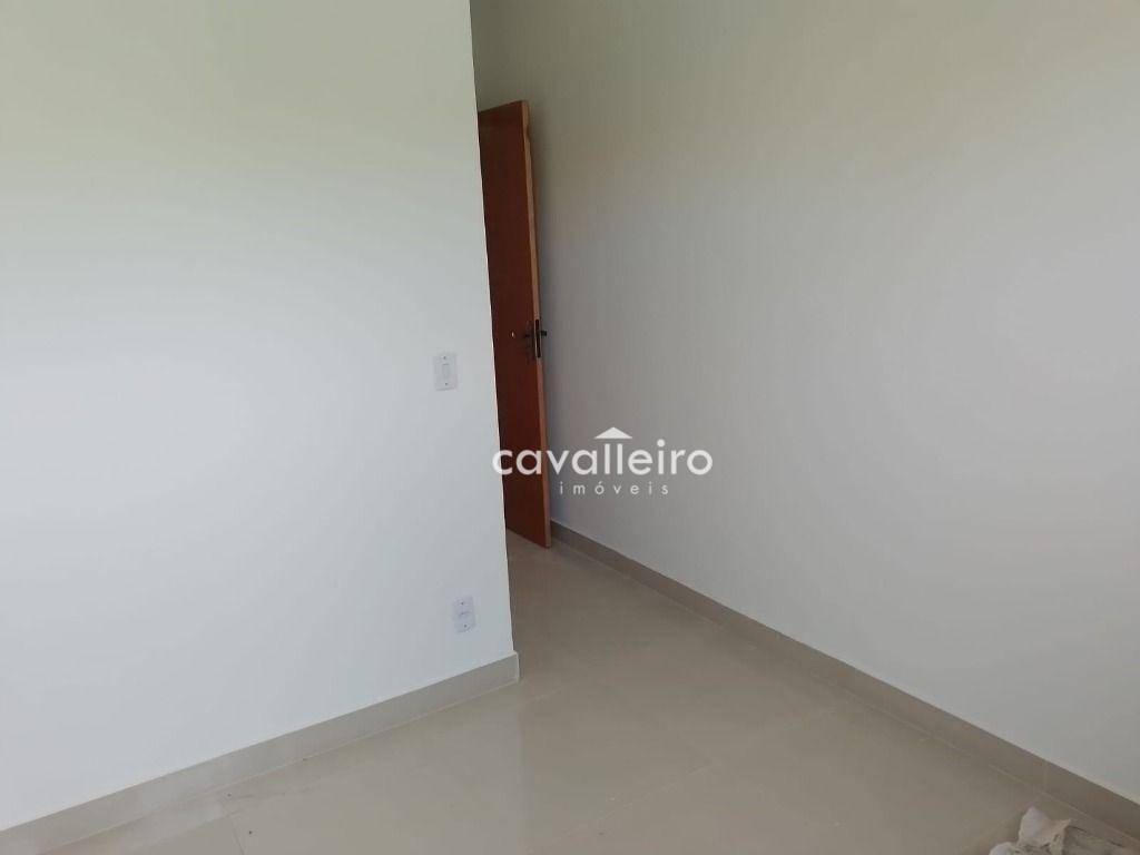 Casa à venda com 2 quartos, 67m² - Foto 8