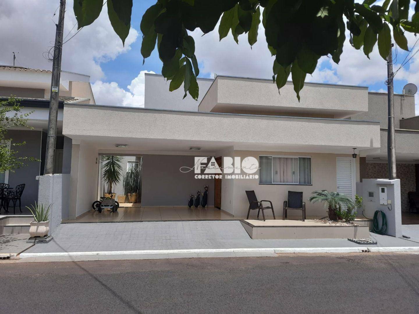 Casa de Condomínio à venda com 3 quartos, 150m² - Foto 1