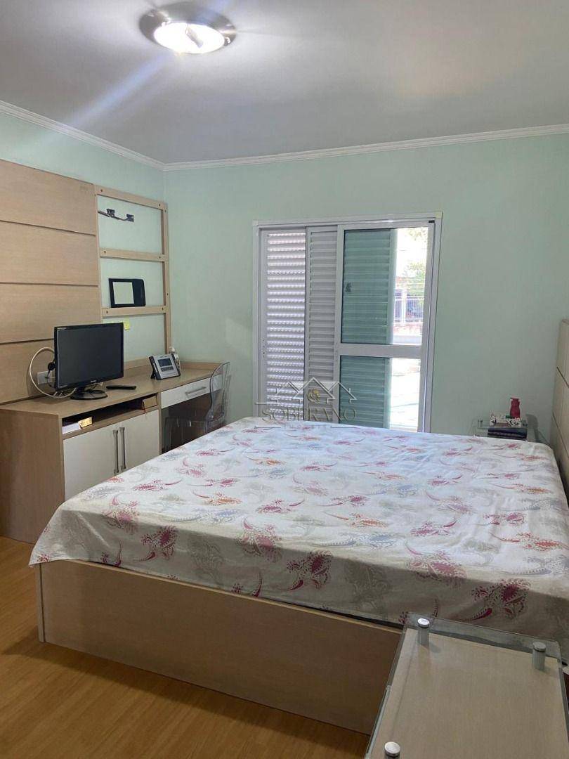 Sobrado à venda com 3 quartos, 238M2 - Foto 11