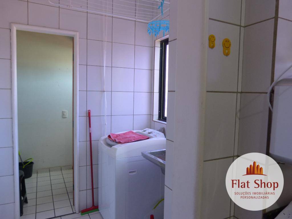 Apartamento à venda com 3 quartos, 135m² - Foto 35