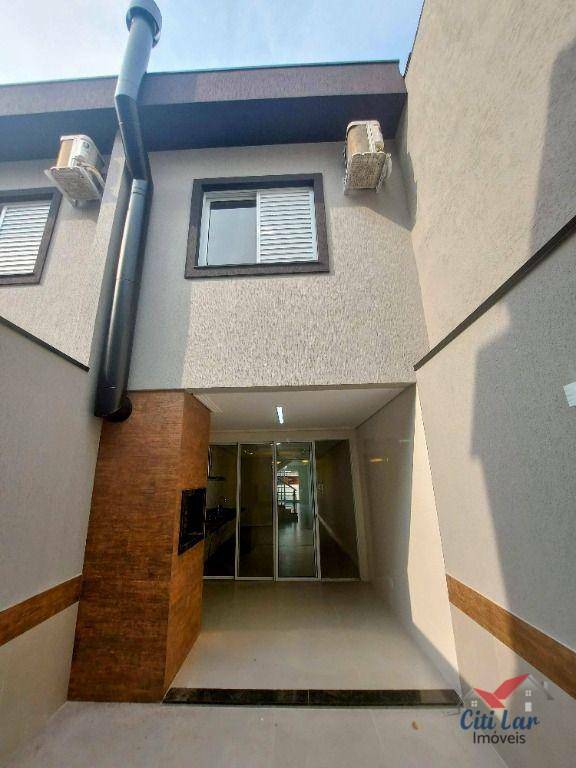 Sobrado à venda com 3 quartos, 170m² - Foto 1