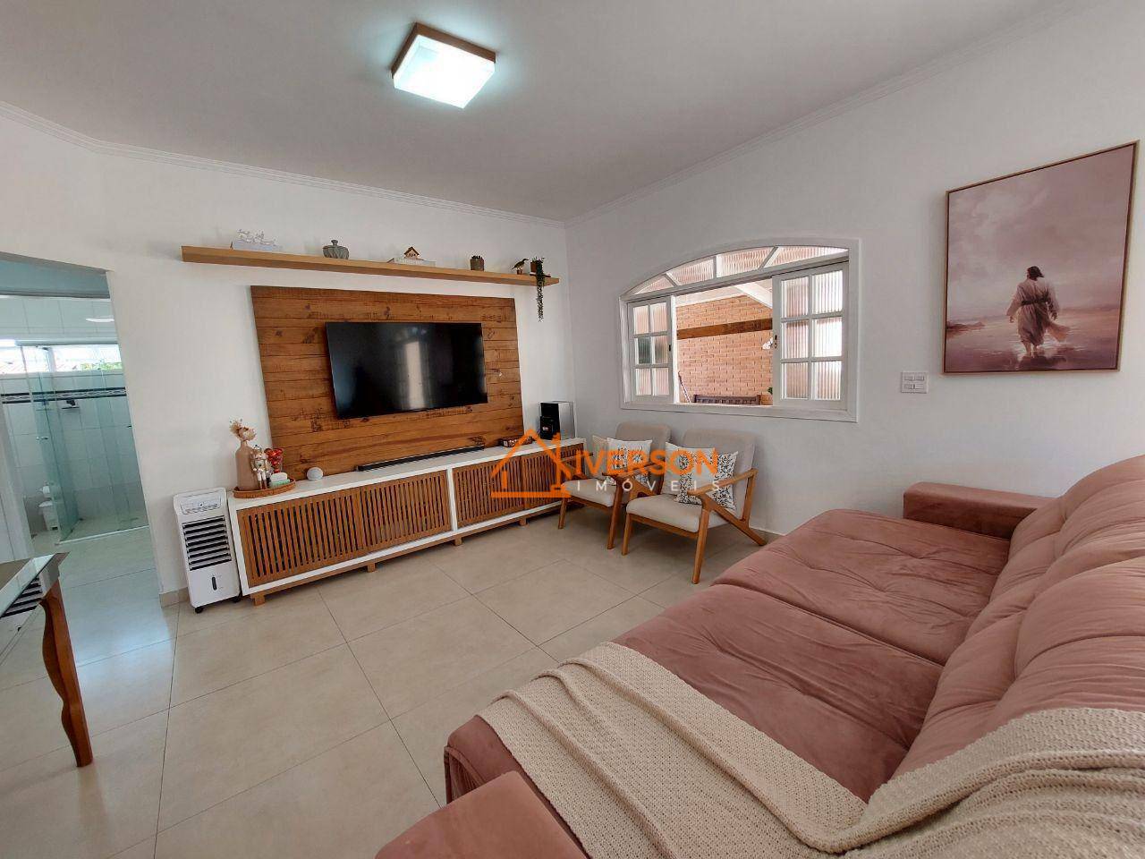 Casa à venda com 3 quartos, 190m² - Foto 3