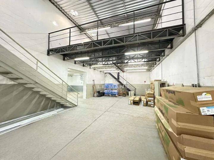 Depósito-Galpão-Armazém à venda, 427m² - Foto 4
