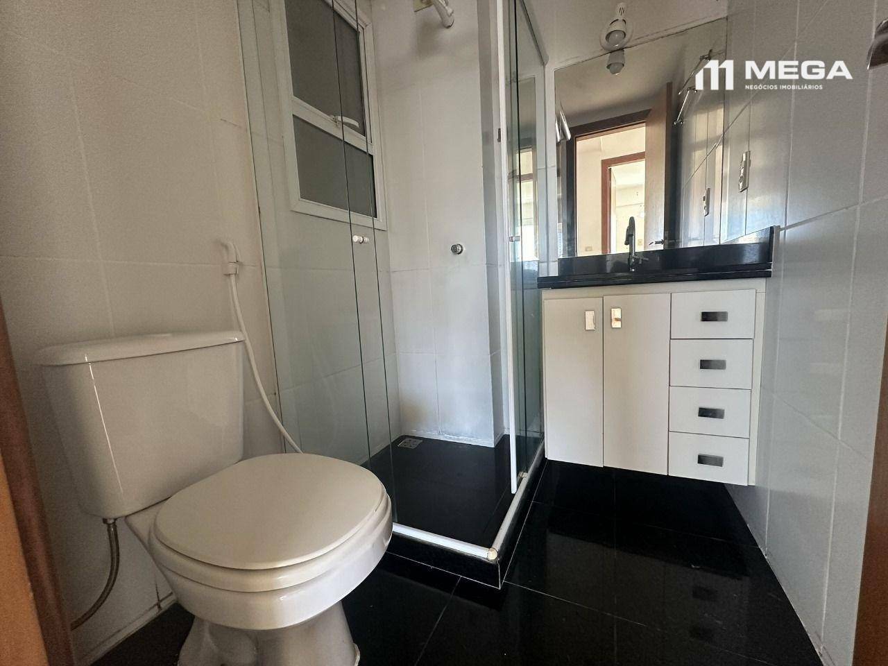Apartamento para alugar com 3 quartos, 123m² - Foto 8