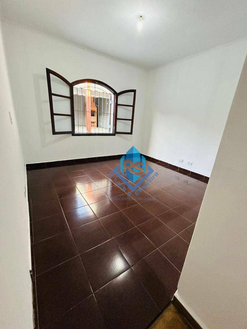 Casa para alugar com 3 quartos, 185m² - Foto 16