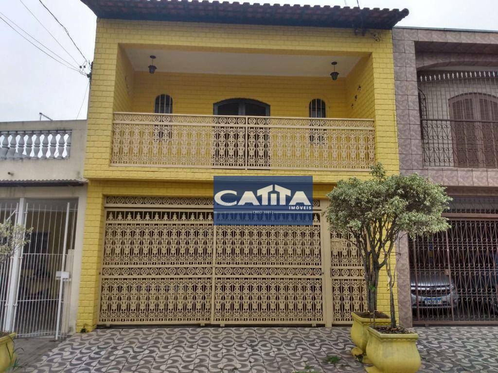 Sobrado à venda com 5 quartos, 194m² - Foto 1