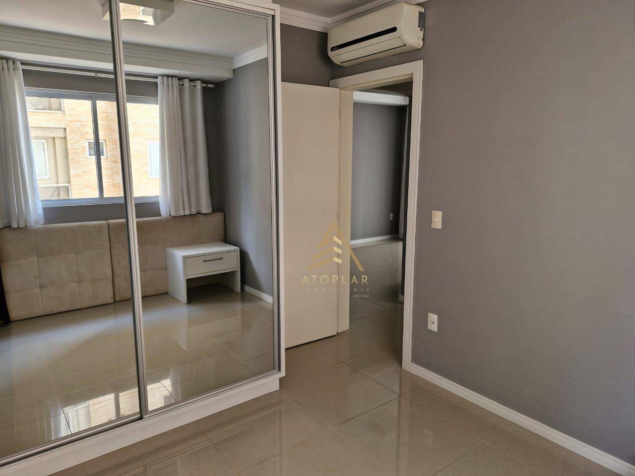 Apartamento para alugar com 3 quartos, 90m² - Foto 9