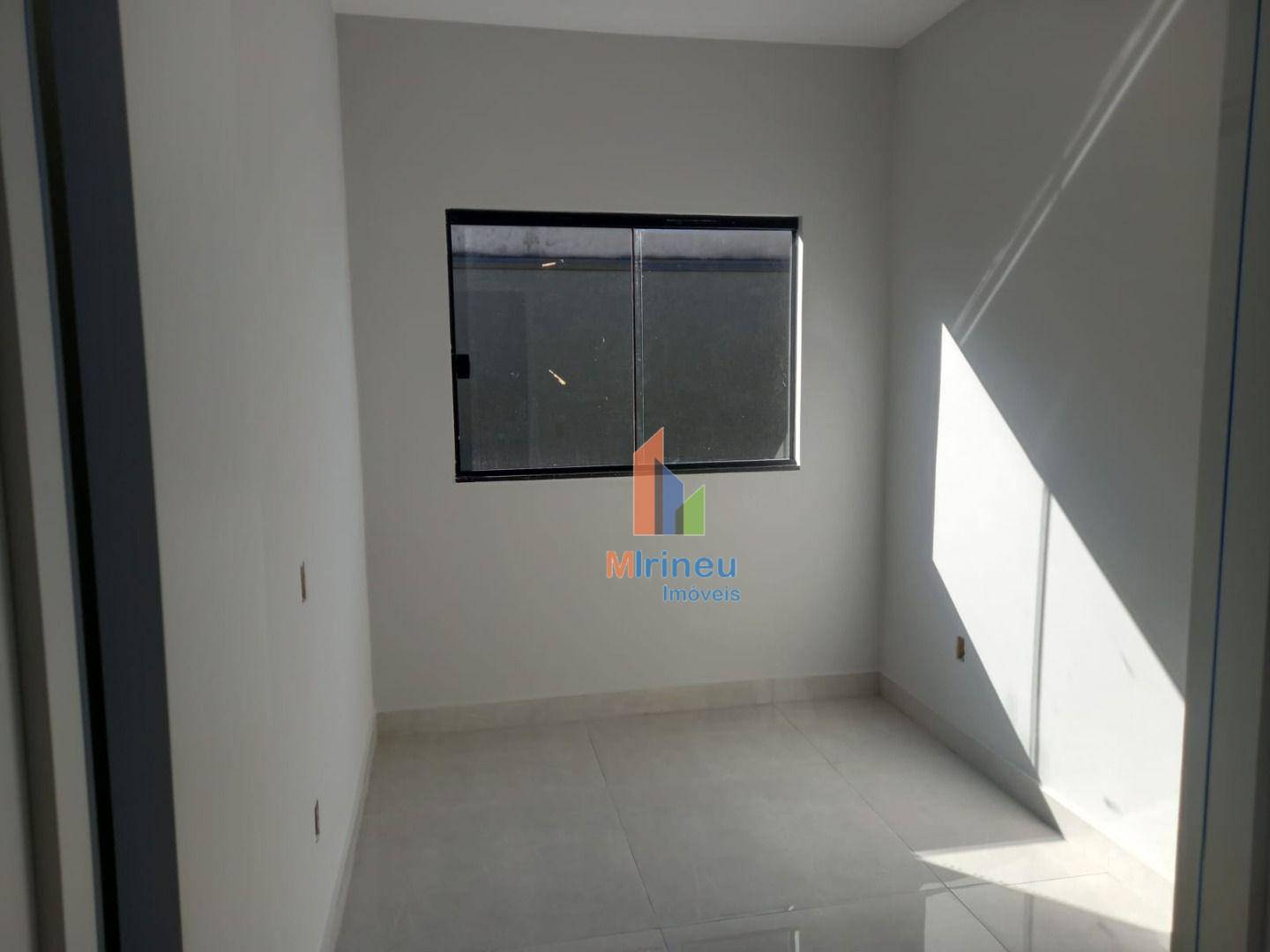 Casa à venda com 3 quartos, 108m² - Foto 13