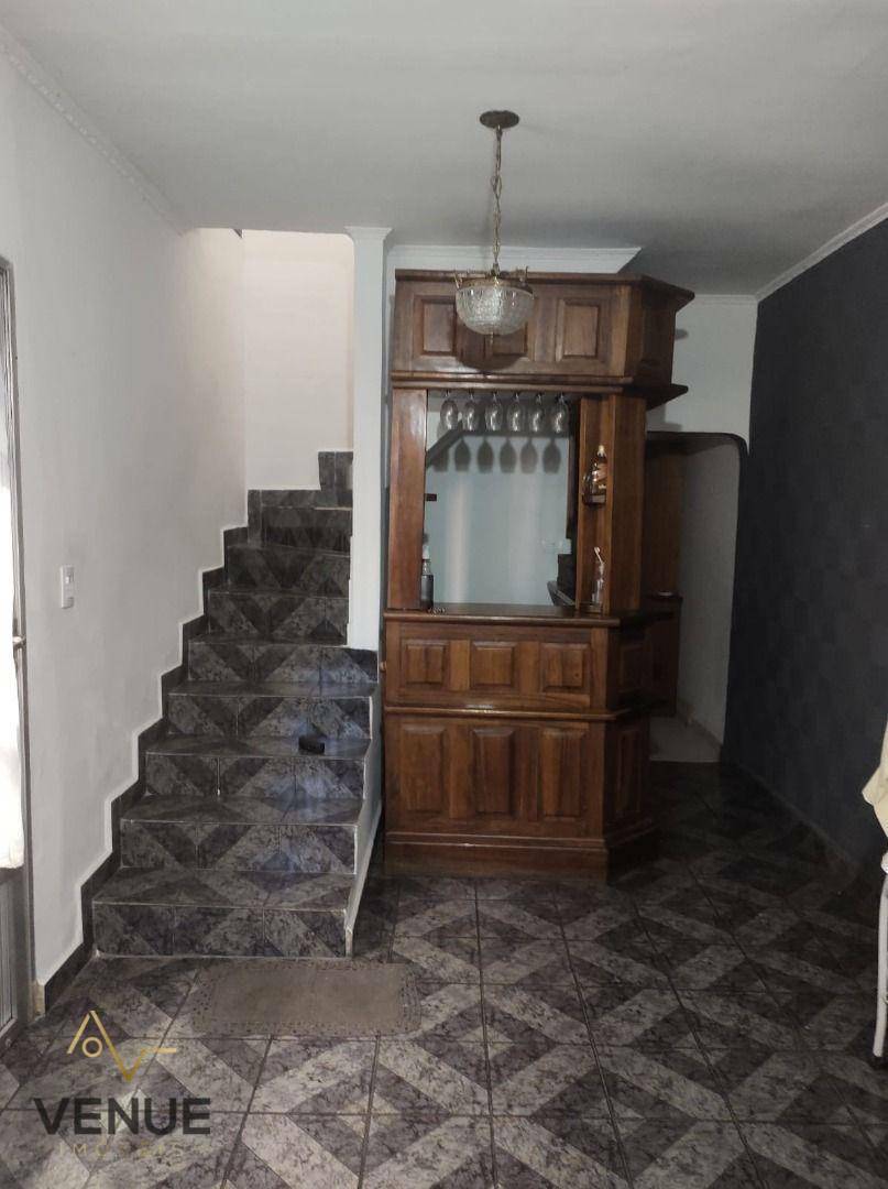 Sobrado à venda com 3 quartos, 125m² - Foto 4