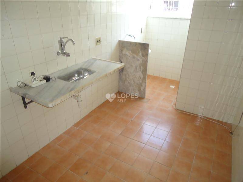 Apartamento à venda com 2 quartos, 60m² - Foto 4