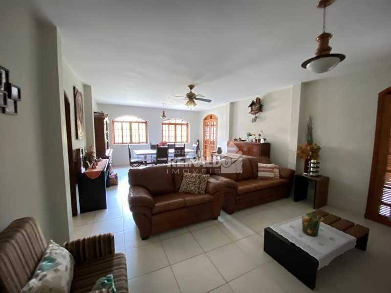 Casa de Condomínio à venda com 8 quartos, 984m² - Foto 16