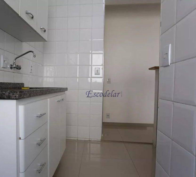 Apartamento para alugar com 2 quartos, 70m² - Foto 5