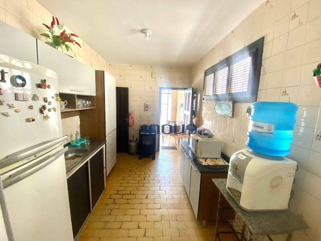 Casa à venda com 4 quartos, 257m² - Foto 30