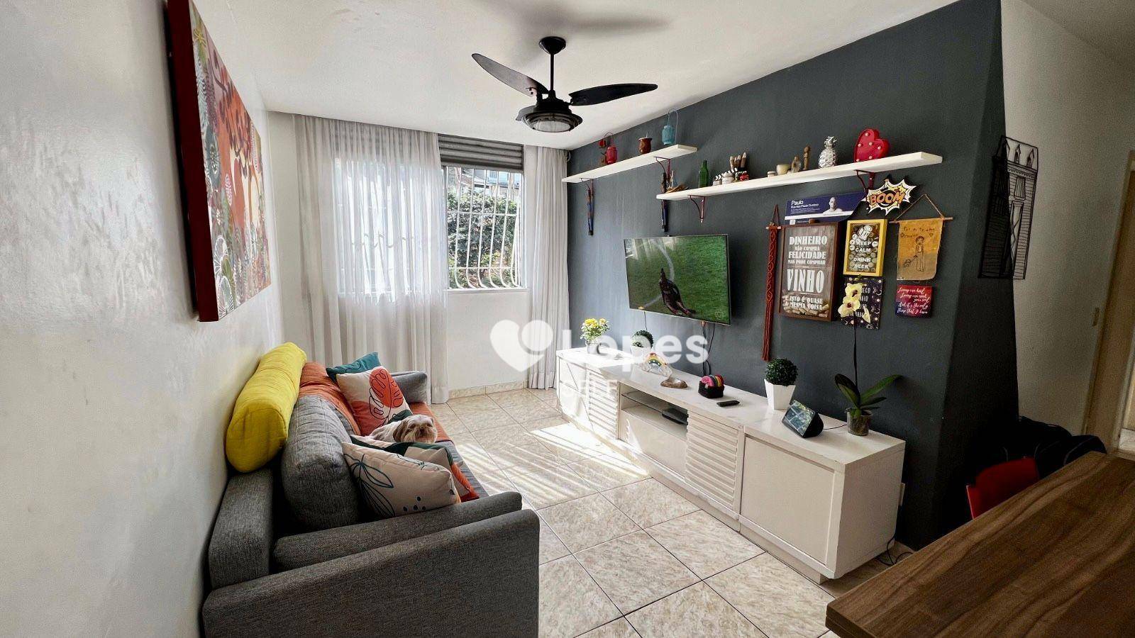 Apartamento à venda com 3 quartos, 60m² - Foto 1