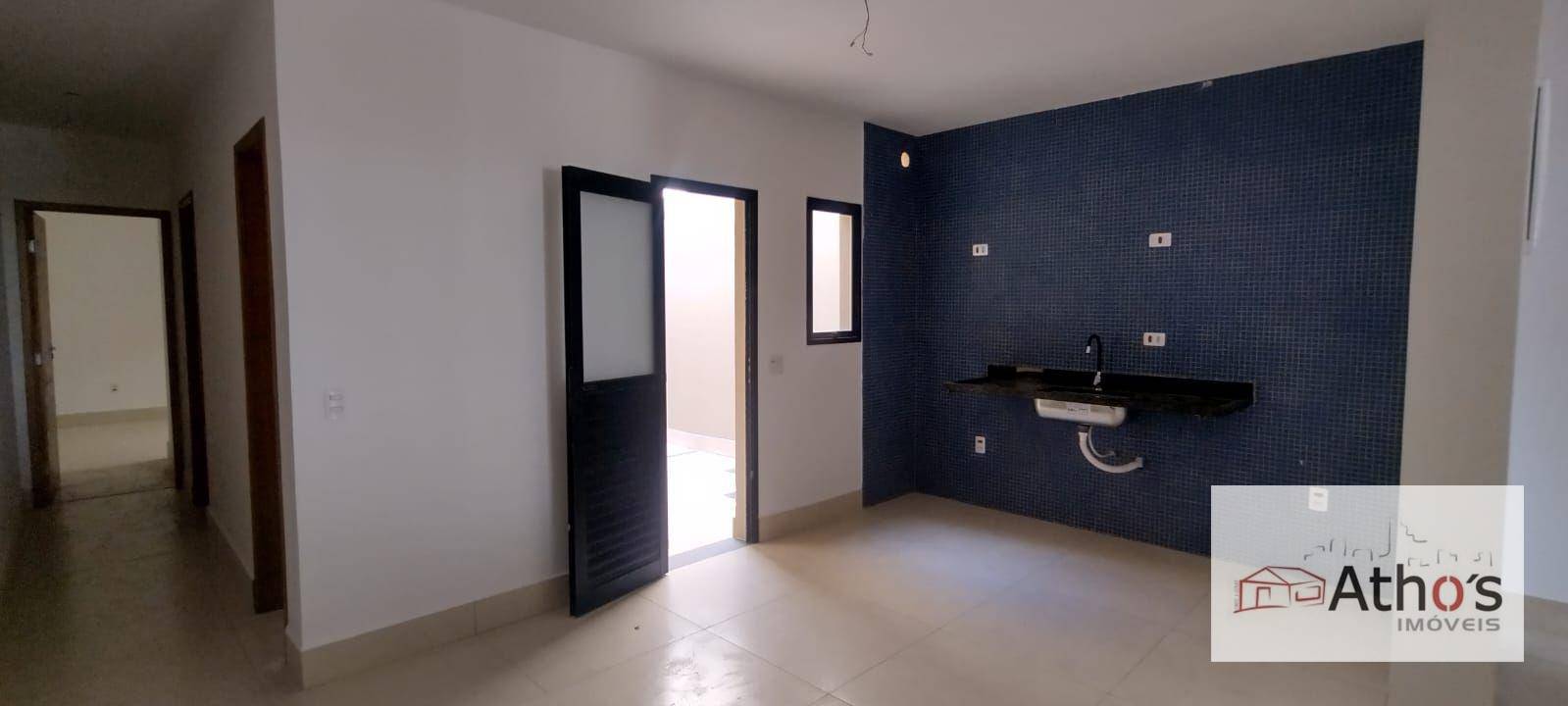 Casa à venda com 2 quartos, 81m² - Foto 1