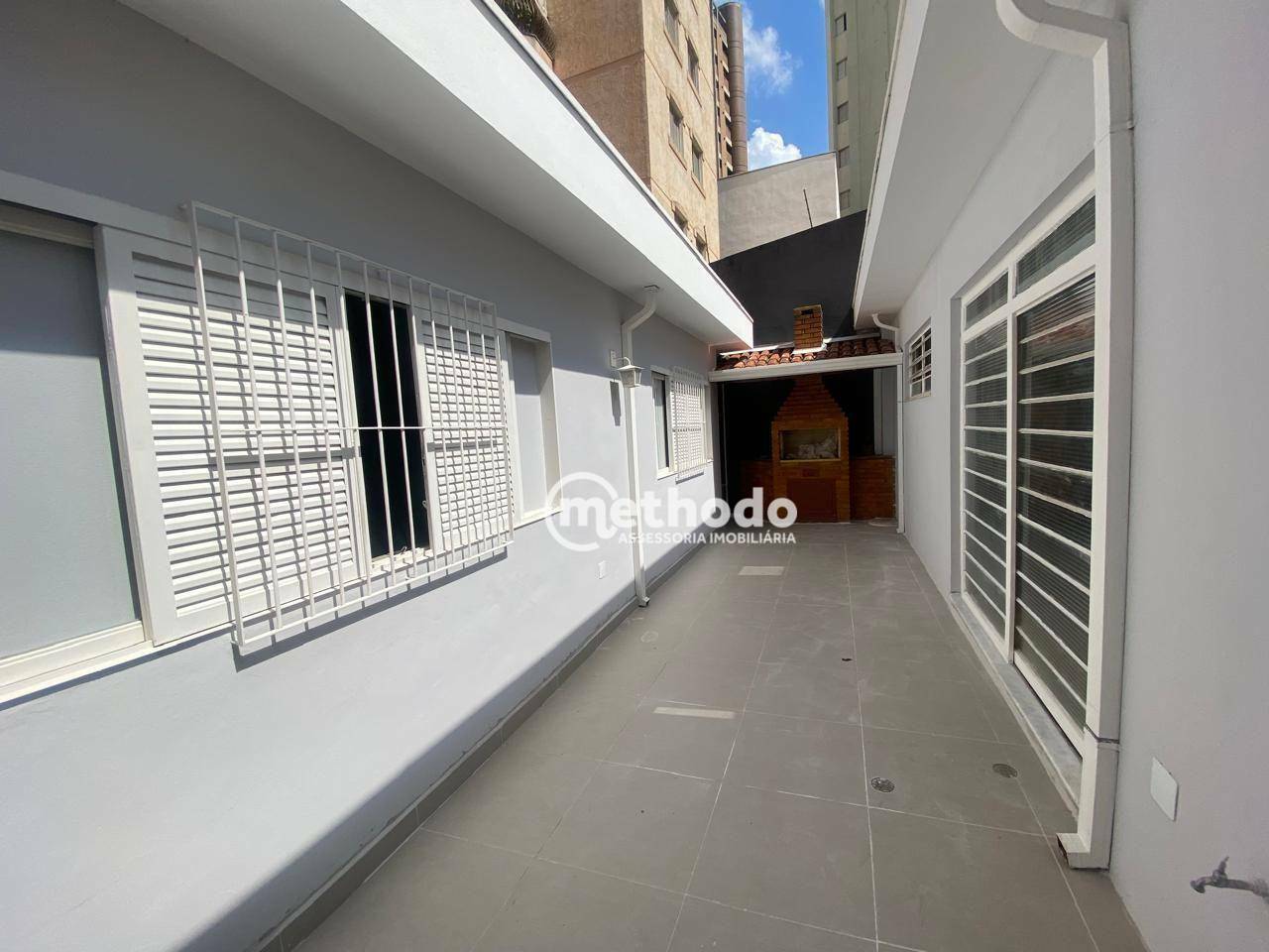 Casa para alugar com 4 quartos, 244m² - Foto 15